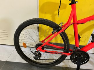 Bicicleta de Montaña Roja