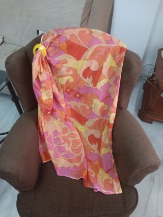 Pareo de colores con hebilla complementaria