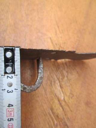 Pestillo antiguo hierro forjado, corazón.
