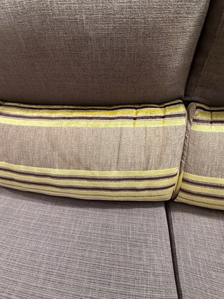 Sofá chaise longue marrón y verde