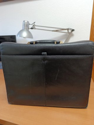 Maletín / portafolios ejecutivo en piel de vacuno