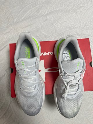 Zapatillas Under Armour Talla 42.5 Hovr