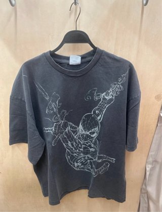 Camiseta Spider-Man Gris