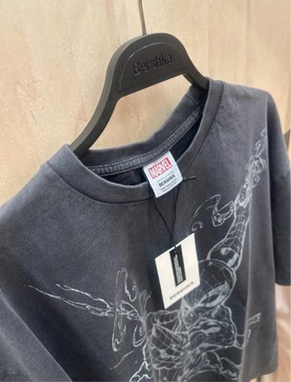 Camiseta Spider-Man Gris