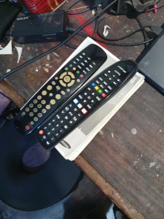 Televisión Samsung 32 Negra