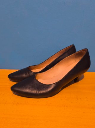 Zapatos de tacón negros