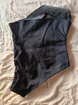 Top asimétrico Zara azul