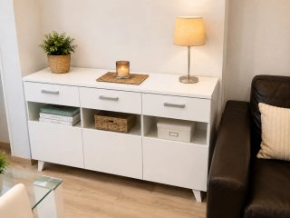 Mueble modular blanco y marrón