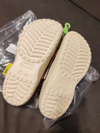 Crocs Beige