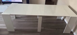 Mesa de comedor extensible blanca