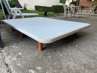 Somier de madera y tela 135 cm