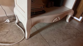 Mueble Estilo Provenzal Blanco roto y madera oscur