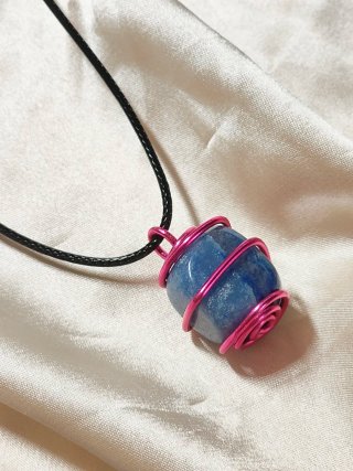 Ciondolo Sodalite Alluminio Fucsia