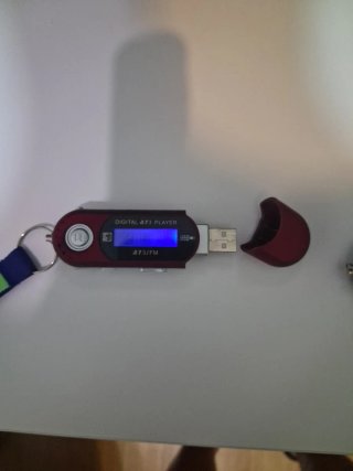 Reproductor MP3 Digital con Radio FM