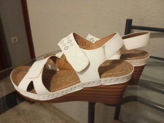 Lote de 2 Sandalias SIN ESTRENAR  Talla 39