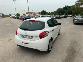 Peugeot 208 2015