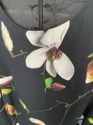 Vestido Adolfo Domínguez floral XL