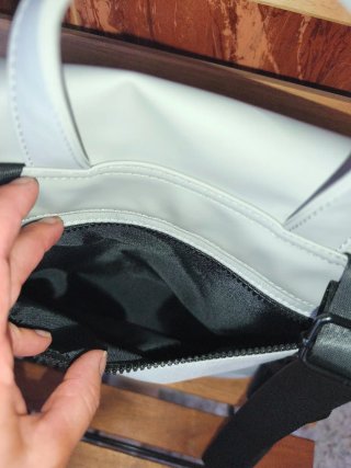 Bolso Mochila Misako Gris y Negro