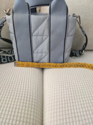 Bolso Zara acolchado con correa