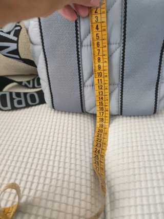 Bolso Zara acolchado con correa
