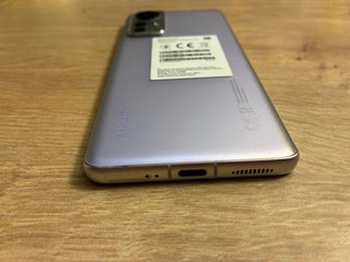 Xiaomi 12 + Funda y Cargador 67W