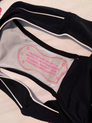 ¡OFERTA! Lote 10 Bikinis, Bañadores y Pareos Mujer