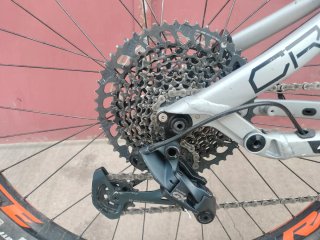 Bicicleta eléctrica Megamo Crave
