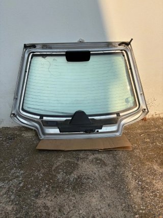 Portón Peugeot 306