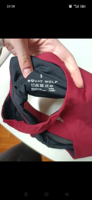 Reggiseno sportivo Squatwolf rosso/nero