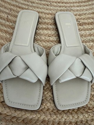 Sandalias planas Zara Beige Talla 38