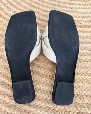 Sandalias planas Zara Beige Talla 38