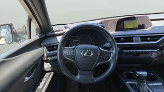 Lexus UX 250h Business 2WD 135 kW (184 CV)