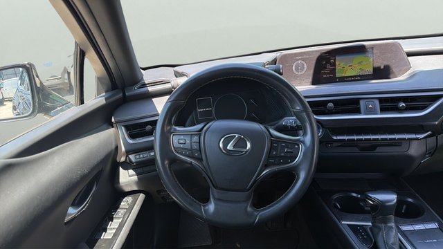 Lexus UX 250h Business 2WD 135 kW (184 CV)