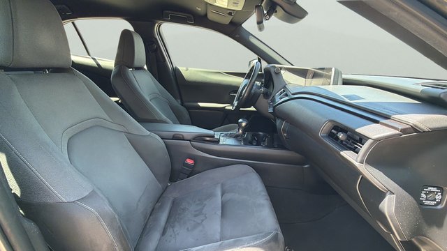 Lexus UX 250h Business 2WD 135 kW (184 CV)