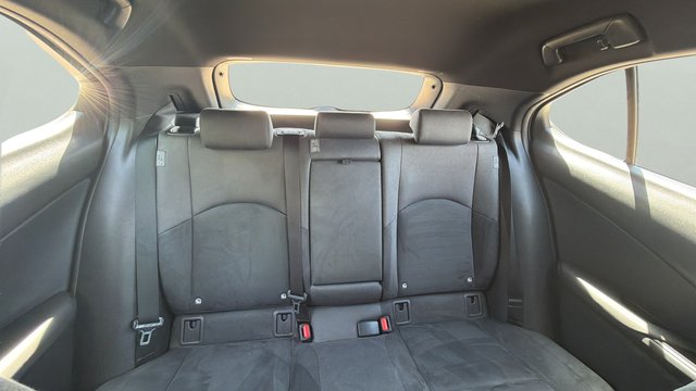 Lexus UX 250h Business 2WD 135 kW (184 CV)