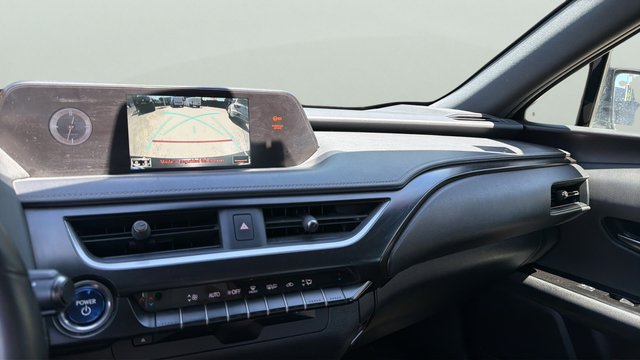 Lexus UX 250h Business 2WD 135 kW (184 CV)