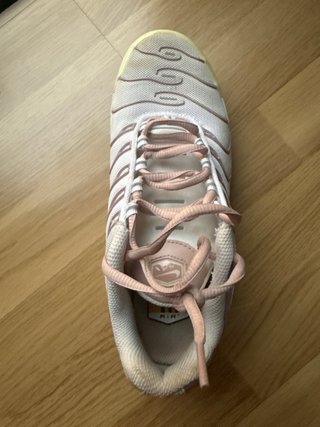 Nike Air Max Tuned 1 Rosa y Blanco