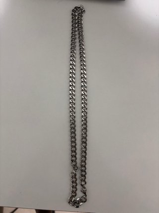 Cadena Pier One Plata