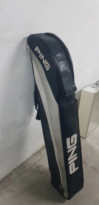 Bolsa de golf PING negra y gris
