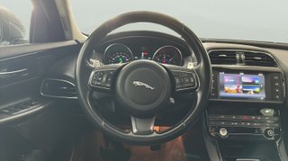 Jaguar XE 2.0 Diesel XE-Pure RWD 132 kW (180 CV)