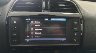 Jaguar XE 2.0 Diesel XE-Pure RWD 132 kW (180 CV)