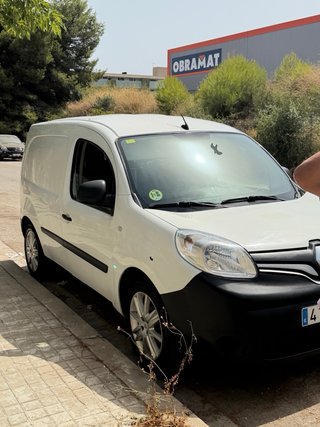 Vendo furgoneta kangoo 1.5 turbo diesel negociable