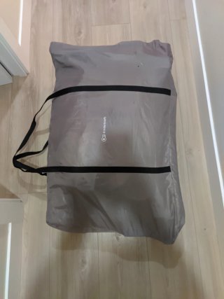 Cuna colecho Kinderkraft con colchón y sábanas