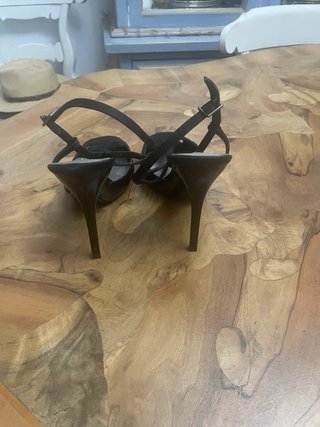 Sandalias Zara Negras T-Strap