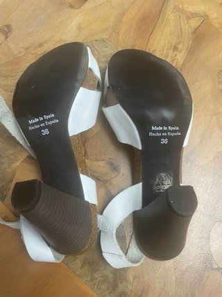 Sandalias Zara Negras T-Strap