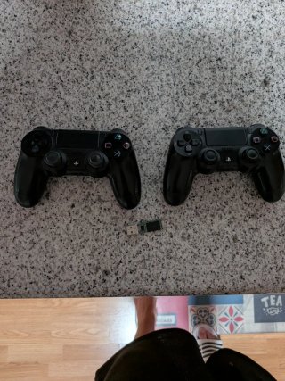 PS4 Slim 9.00 1 mando y todos los juegos