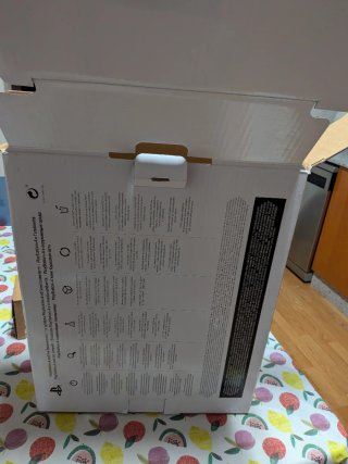 PS4 Slim 9.00 1 mando y todos los juegos