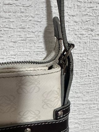 Bolso de hombro Loewe blanco y marrón