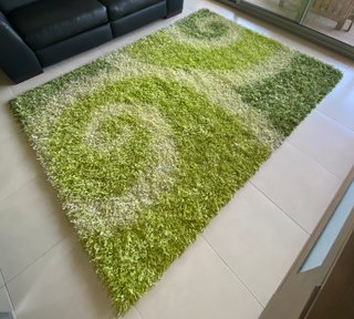 Alfombra salón verde y multicolor