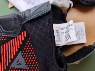 Guantes Dainese Unruly Negro/Rojo Talla XS